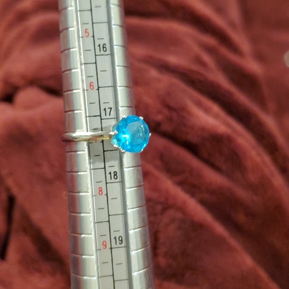 1.2 Carat AAA cubic zirconia crystal ring - Picture 6 of 6